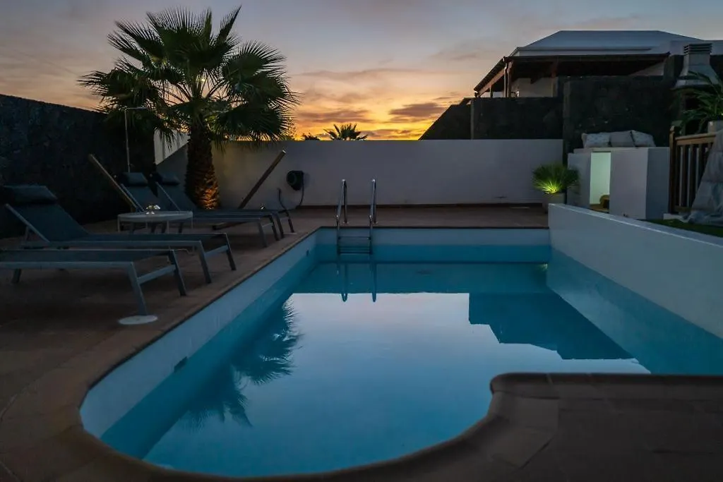 Villa Nomadica Playa Blanca  0*, Playa Blanca (Lanzarote) Hiszpania